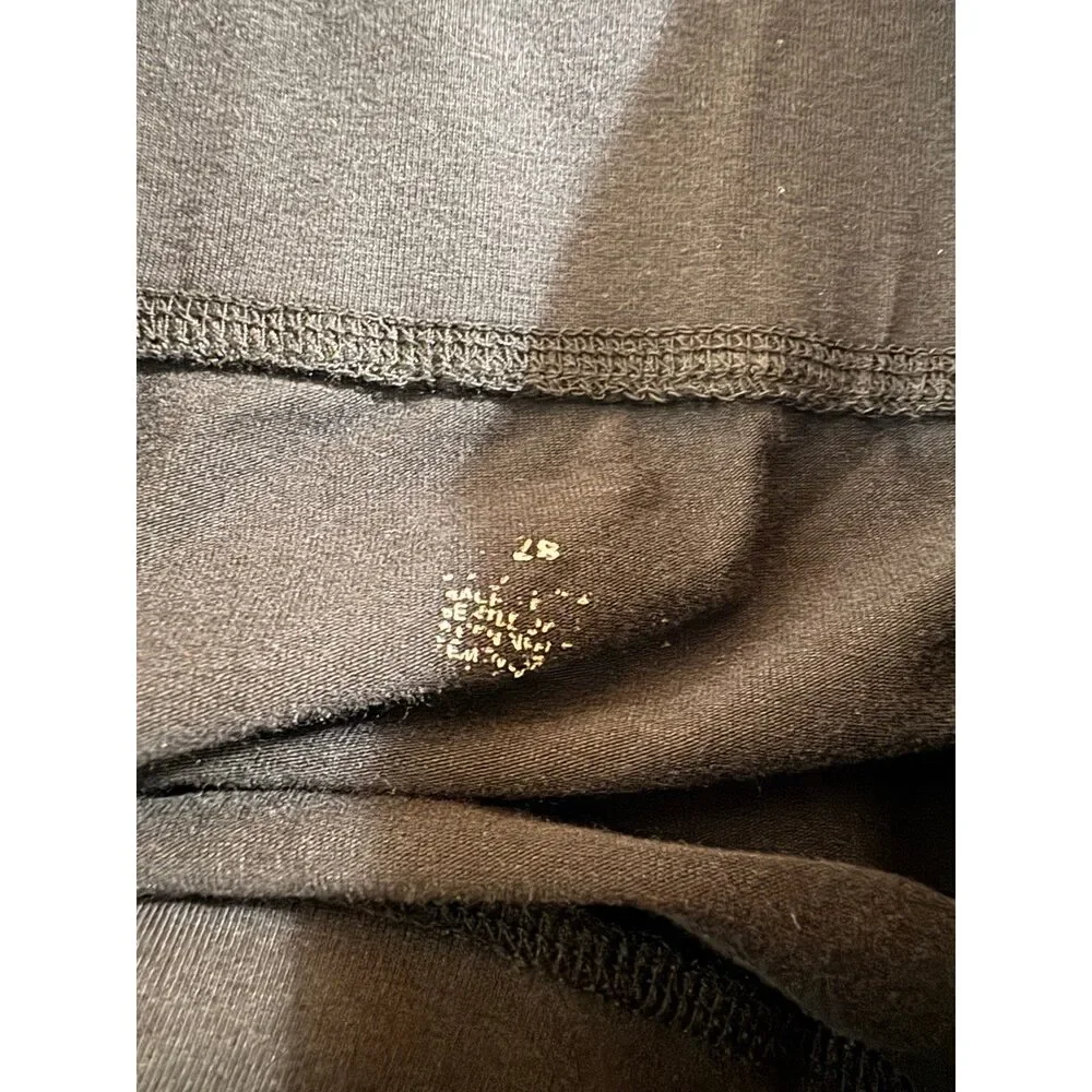 V Black Athletic Capris Women's Size 28